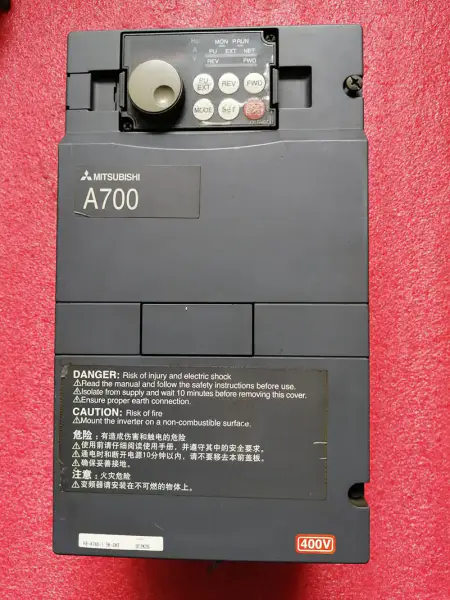 Mitsubishi A740 serie FR-A740-1.5K-CHT 1.5KW 380V