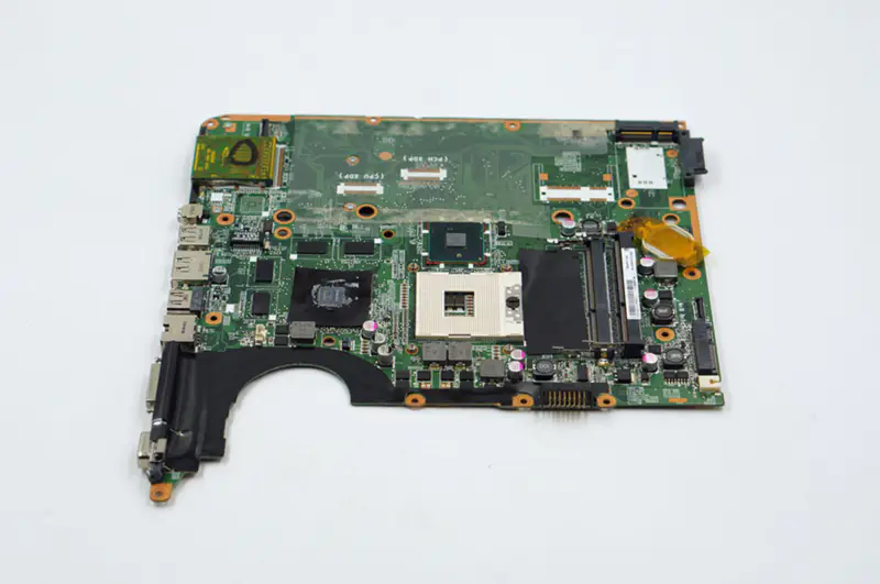HP Plavilion DV7-3000 DV7T-3000 605698-001 DA0UP6MB6F0 Scheda madre GT320M