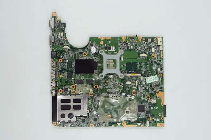 HP Plavilion DV7-3000 DV7T-3000 605698-001 DA0UP6MB6F0 Scheda madre GT320M