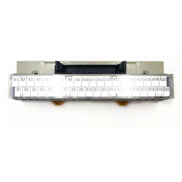 Unità di conversione della morsettiera del connettore sottile Omron PLC XW2D-40G6