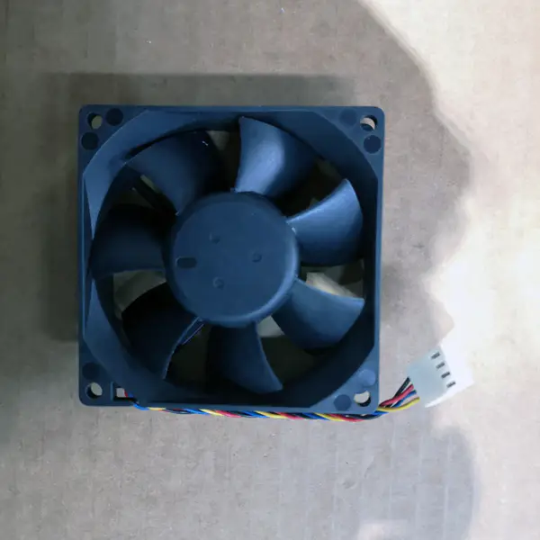 Delta AFB0812MB 8015 12V 0,17A 8CM 8cm ventola di raffreddamento a sfera silenziosa a 2 fili