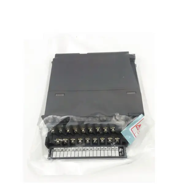 PLC Mitsubishi Melsec-Q Modulo di uscita analogico digitale Q68DAVN