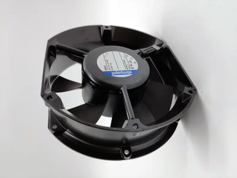 dimensioni 150 x 172 x 51 mm 24 V DC portata d'aria 480m3 / h 4000 giri/min 6424H ebmpapst ventola di raffreddamento