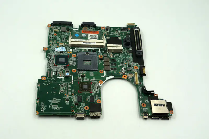 HP 646965-001 Scheda madre 8560P 6560B QM67