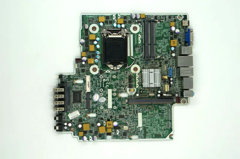 HP 8300 Elite 656939-001 711787-001/501/601 656937-002 Scheda madre