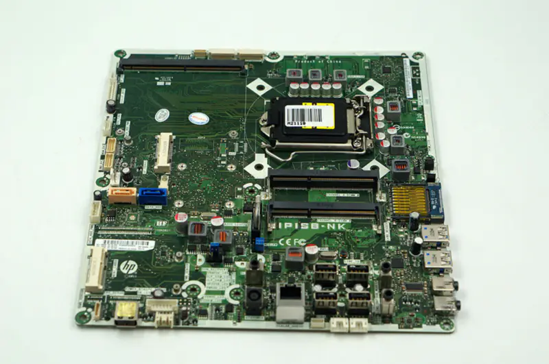 HP TouchSmart 520 220 AIO 696484-001 705028-001 705028-501 705028-601 Scheda madre IPISB-NK