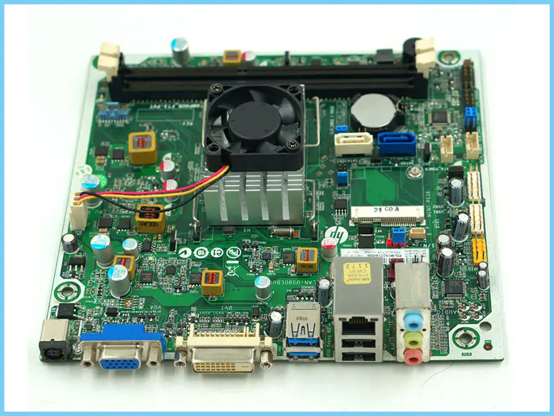 HP A6 E5200 4 core 721891-001 Scheda madre