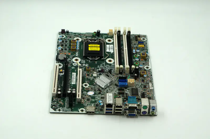 Scheda madre HP RP5810 748612-001 748493-001