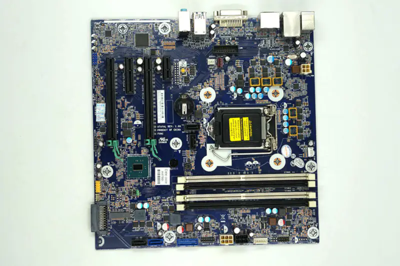 HP Z240 MT 795000-001 837344-001 837344-601 908397-601 Scheda madre