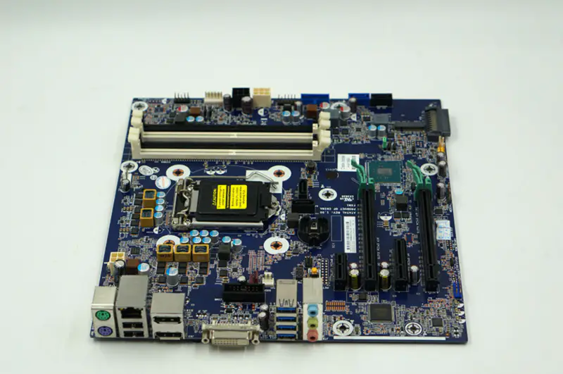 HP Z240 MT 795000-001 837344-001 837344-601 908397-601 Scheda madre