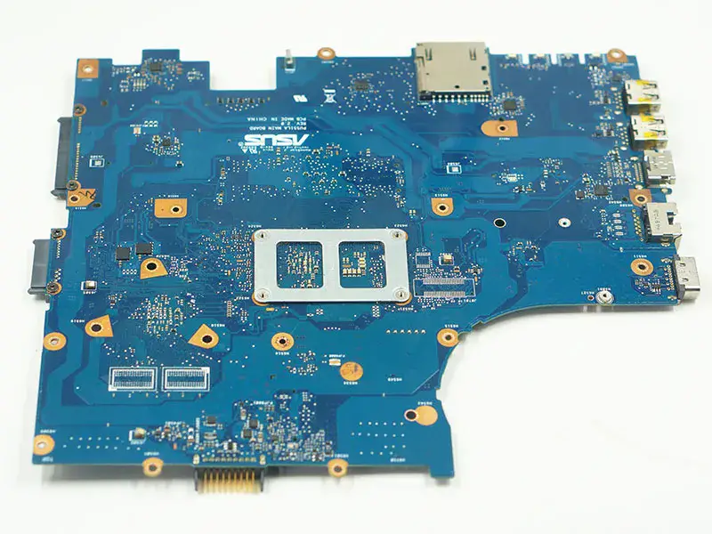 Scheda madre Asus PU551LA con scheda grafica integrata