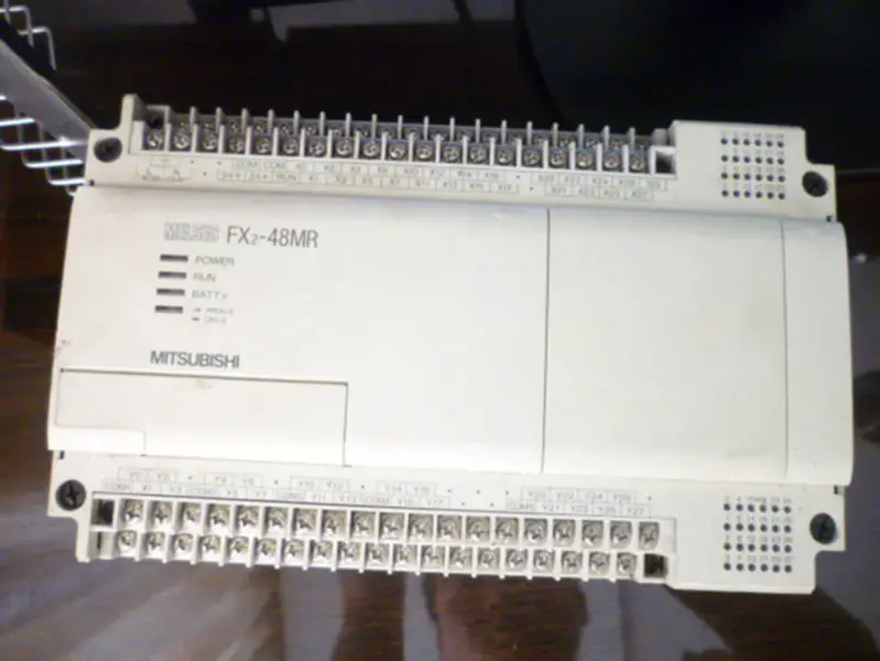 PLC Mitsubishi FX2-48MR