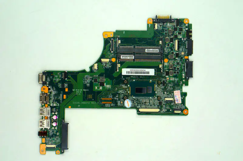 Scheda madre Toshiba L55-B5237 DA0BLIMB6F0