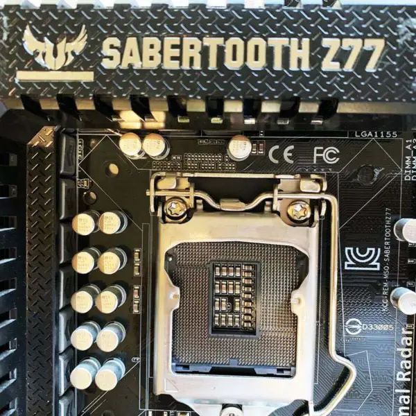 Tuf Sabertooth Z77 per Asus Atx Scheda Madre Z77 Lga 1155 Supporta Core I7/i5/i3 Sci veloce