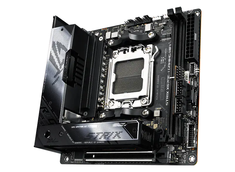 Asus X670 X670e Schede madri Am5^5 Scheda madre Ddr5 Rog X670e-i Gaming Wifi Zen4 Ryze Serie 7000 Processori Desktop
