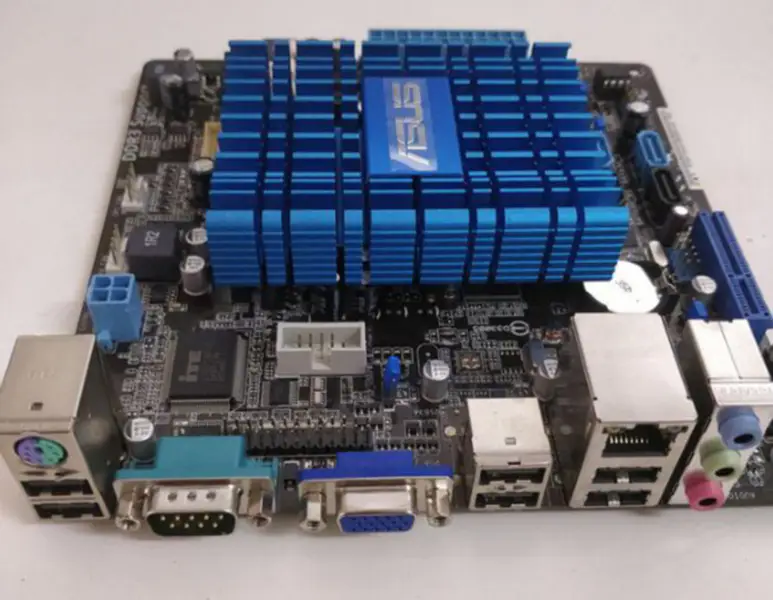 Scheda madre Asus AT5NM10T-I/NA/SI