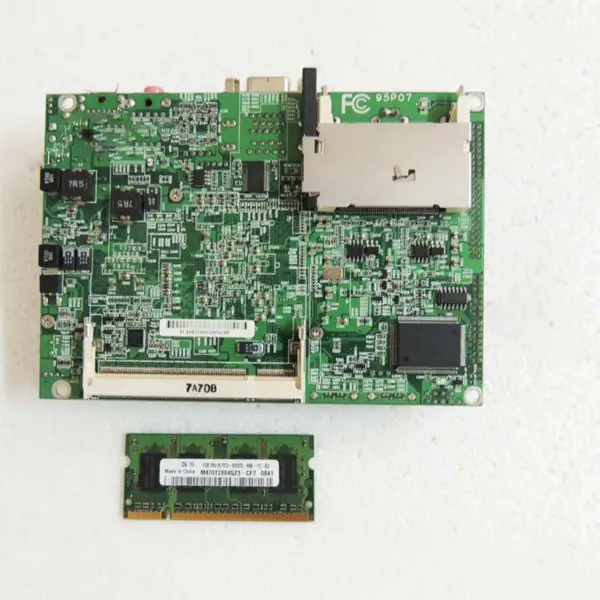 Scheda madre di controllo industriale Ade-2100 con memoria da 1 gb Scheda madre embedded di fascia alta 3,5