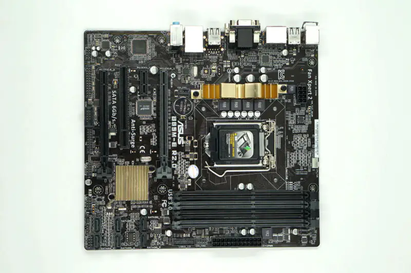 Scheda madre Asus B85M-E R2.0