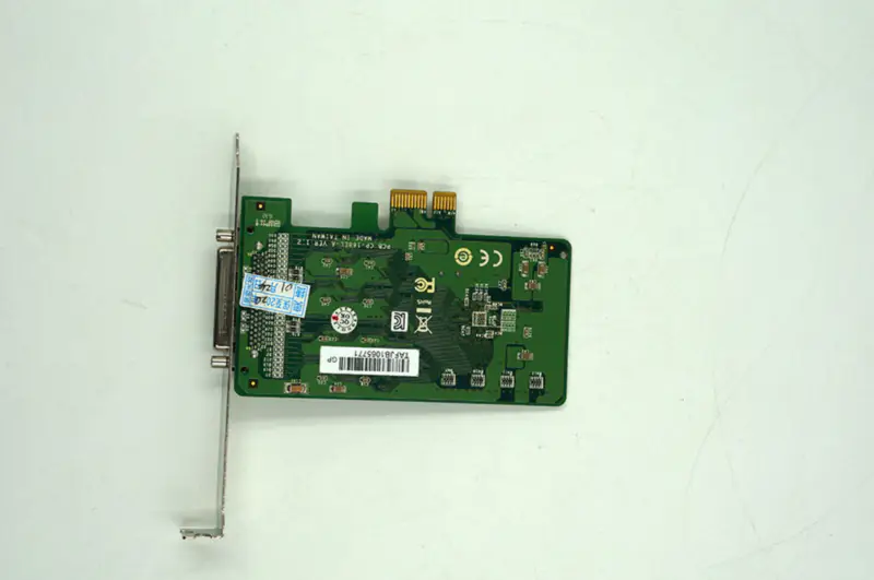 Scheda madre industriale Moxa CP-168EL-A a 8 porte RS-232 PCI