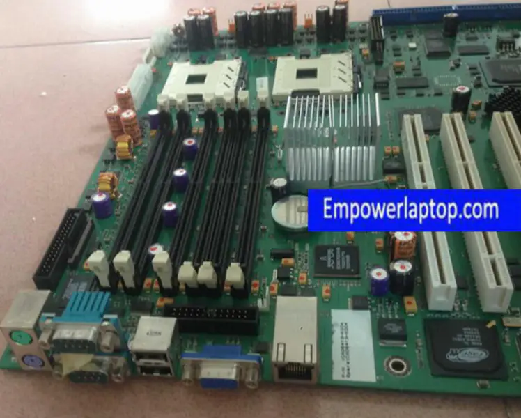 Fujitsu Siemens D1419-A12 W26361-W58-X-03 Scheda madre per server TX200S2