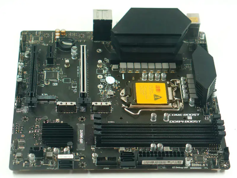 Scheda madre MSI Z490M-S01