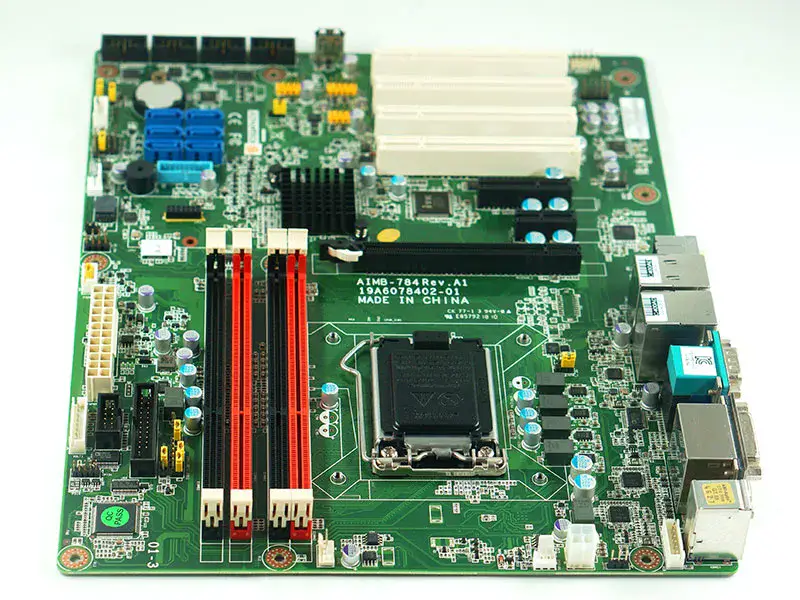 Scheda madre Advantech AIMB-784G2-00A1E