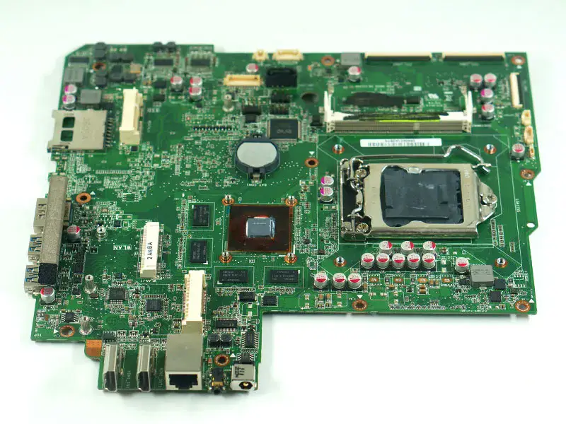 Scheda madre Asus ET2300I