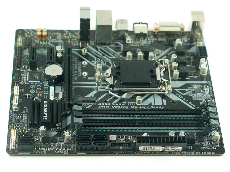Scheda madre Gigabyte GA-Z370M DS3H