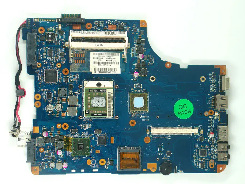 Toshiba Satellite 17'' L500D L505D NSWAE LA-5332P K000093250 Scheda madre