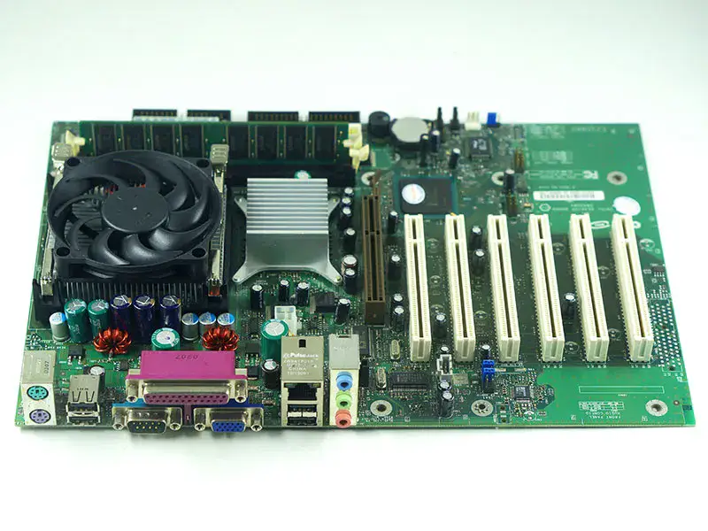 Scheda madre Intel D845GEBV2/D845PESV