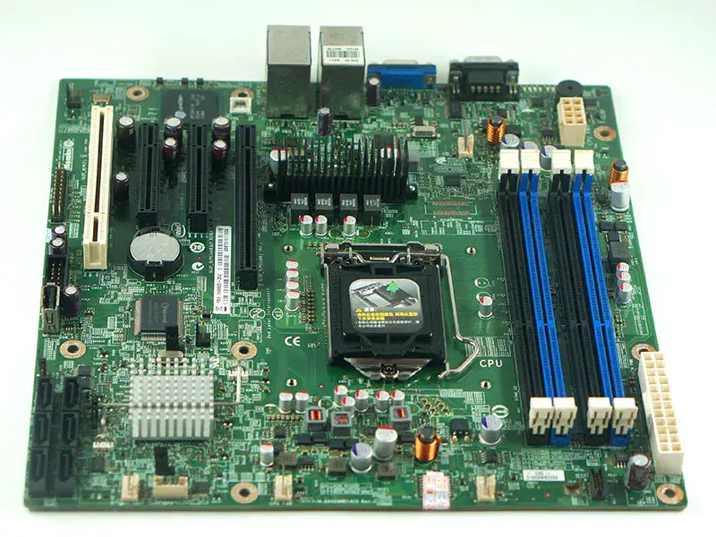 Scheda madre Intel S1200BTS