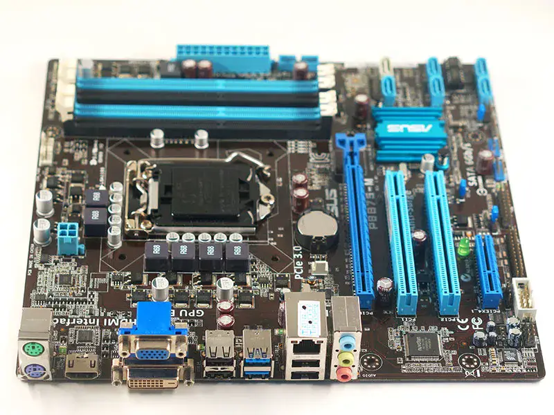 Asus P8B75-M scheda madre LGA 1155 DDR3