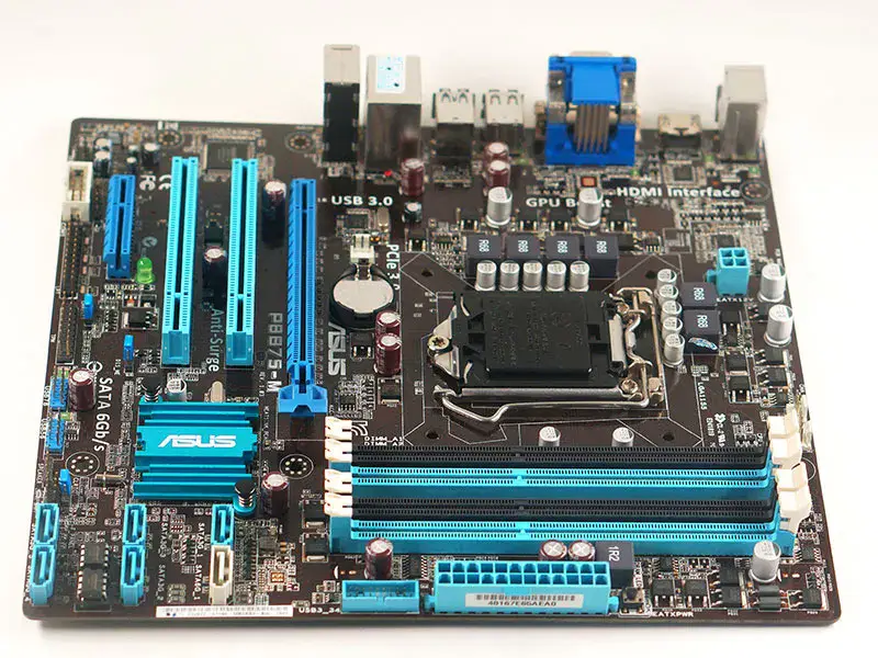 Asus P8B75-M scheda madre LGA 1155 DDR3