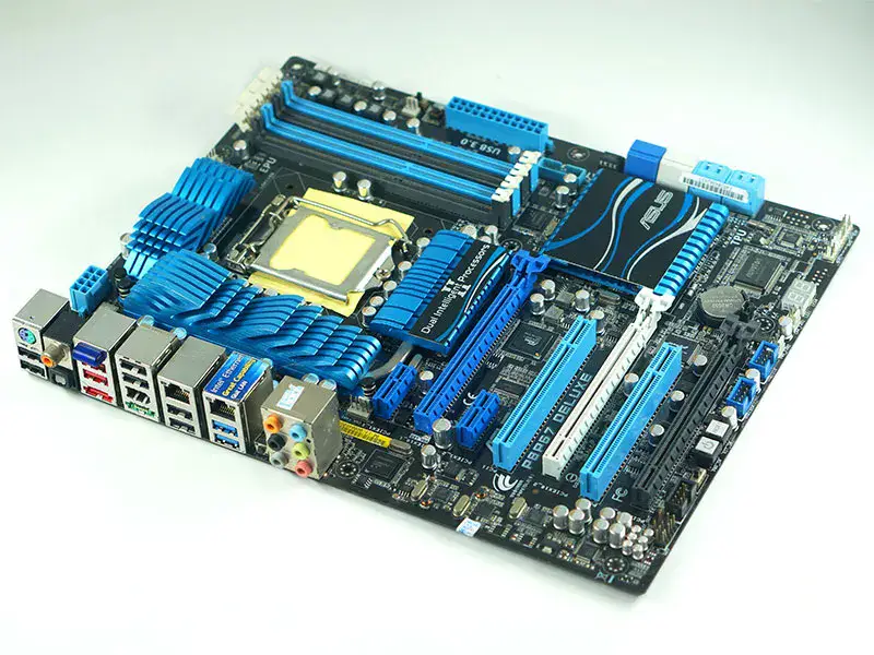 Scheda madre Asus P8P67 DELUXE LGA1155 P67