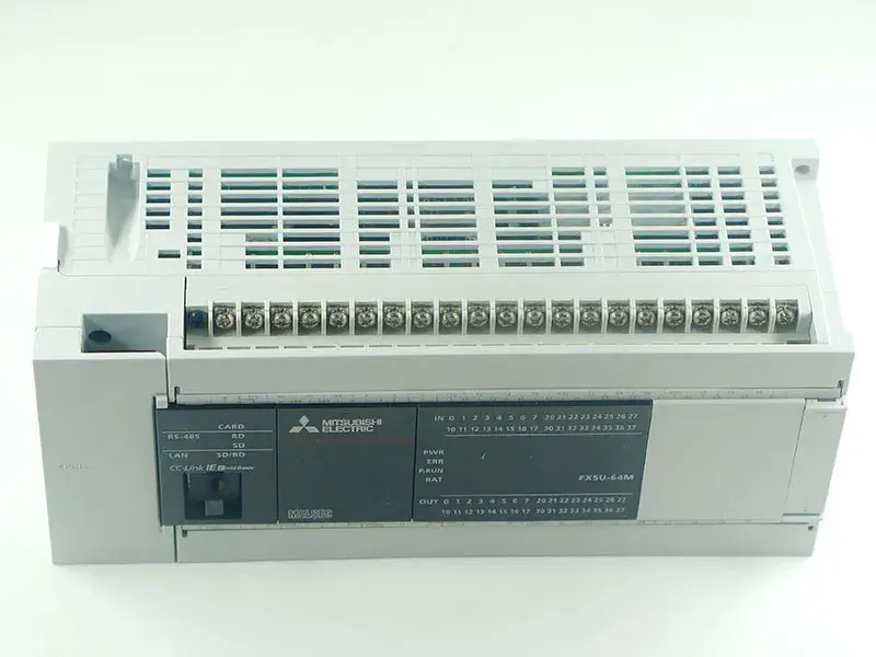 Modulo PLC Mitsubishi FX5U-64MT/ES