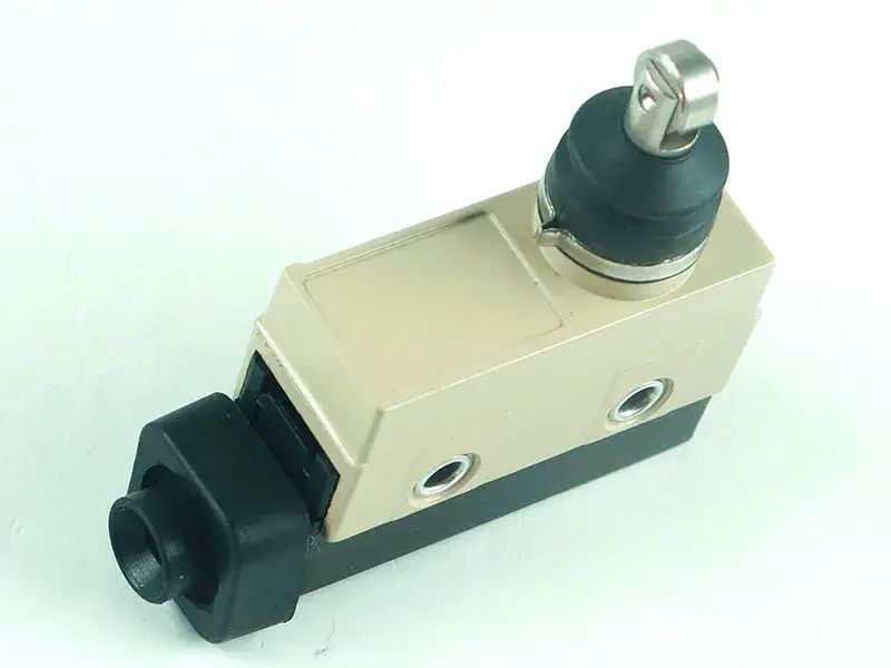 Interruttore Omron ZC-N2155