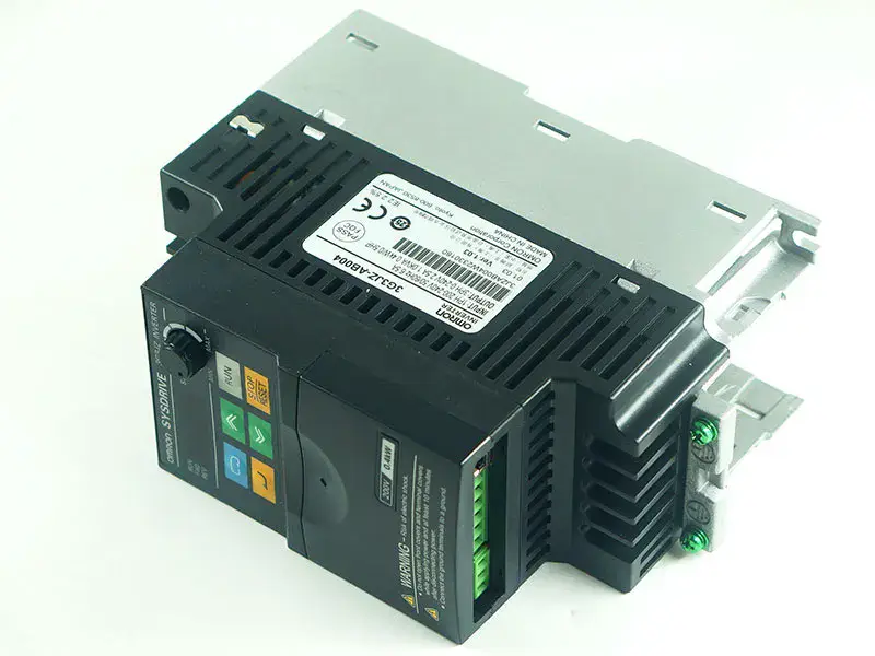 Modulo PLC Omron 3G3JZ-AB004