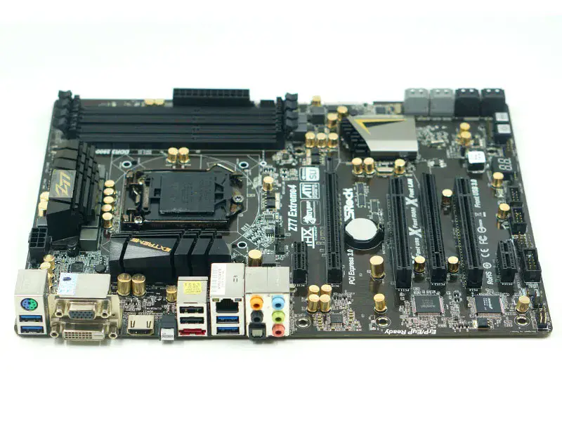 Scheda madre Asrock Z77 Extreme4