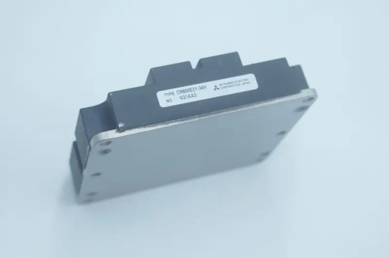 Modulo IGBT Mitsubishi CM600E2Y-34H