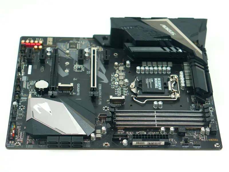 Scheda madre Gigabyte GA Z390 AORUS ELITE