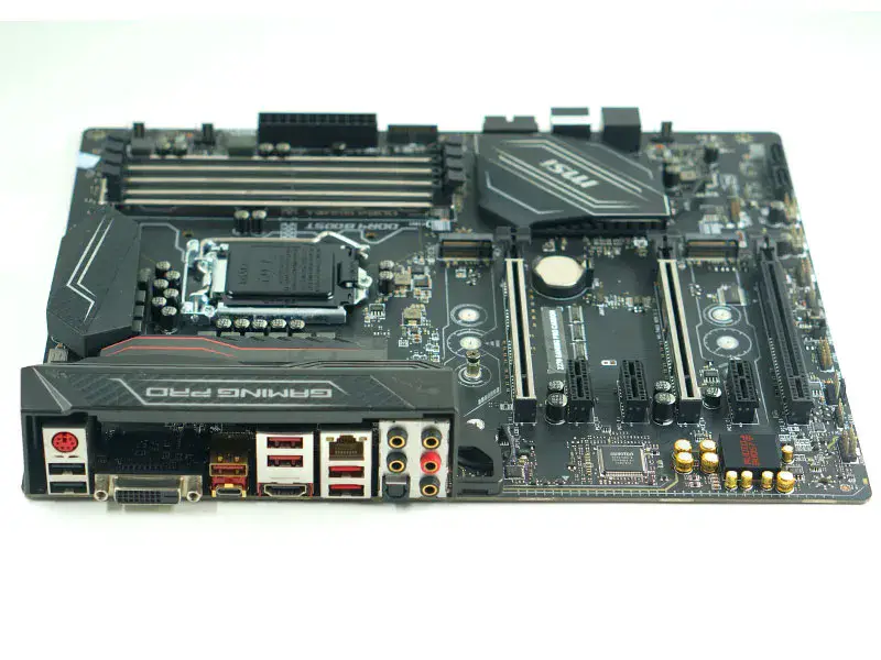 MSI Z270 GAMING PRO CARBON scheda madre DDR4