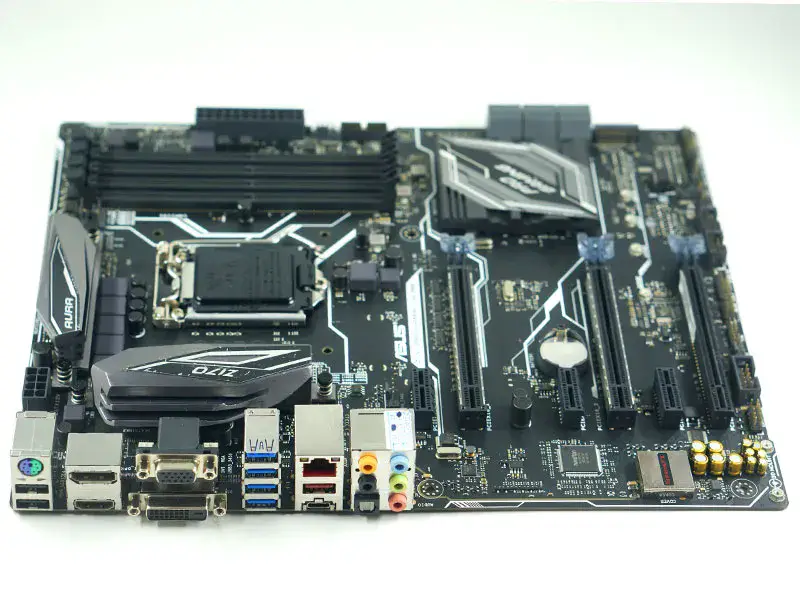 Scheda madre Asus Z170-PRO GAMING/AURA