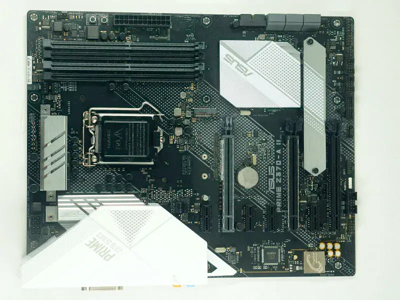 Scheda madre Asus PRIME Z370-A II