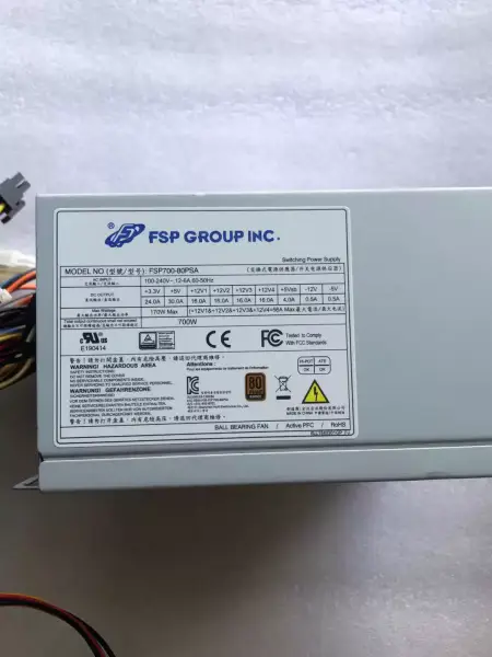 FSP/Advantech 80plus Bronze 700W Alimentatore FSP700-80PSA PS8-700ATX-ZE SPI700A8BB FSP650-80GH