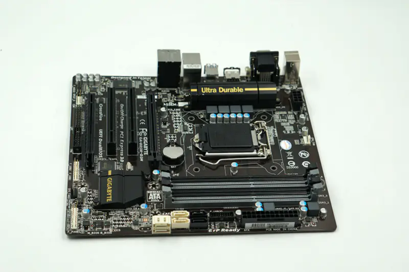Scheda madre Gigabyte GA-B85M-D3H