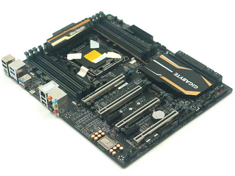 Scheda madre Gigabyte Ga-X99P-SLI