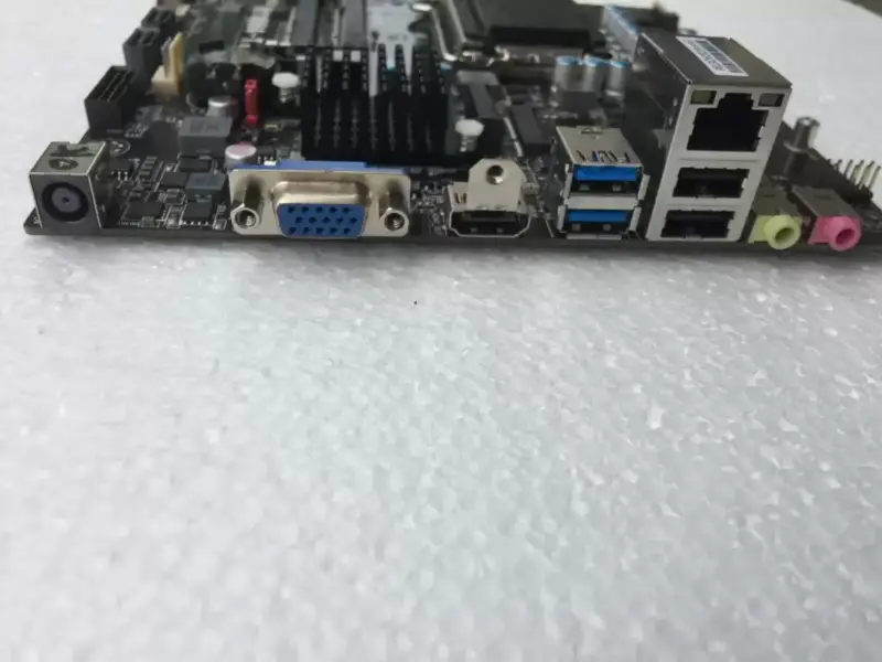 ECS H110H4-TI3 Scheda madre H110 Chipset LGA1151 Mini-ITX
