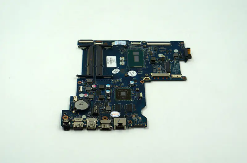 HP 15-AC 15T-AC 815247-001 815247-501 815247-601 LA-C701P i7-5500U R5M330 2GB Scheda madre