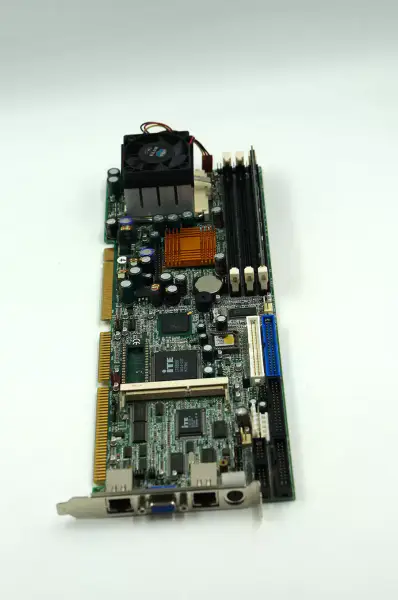 Scheda madre industriale Ibase IB745 con CPU RAM e FAN