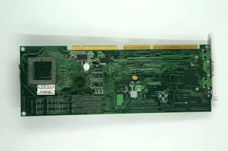Scheda madre industriale Ibase IB745 con CPU RAM e FAN